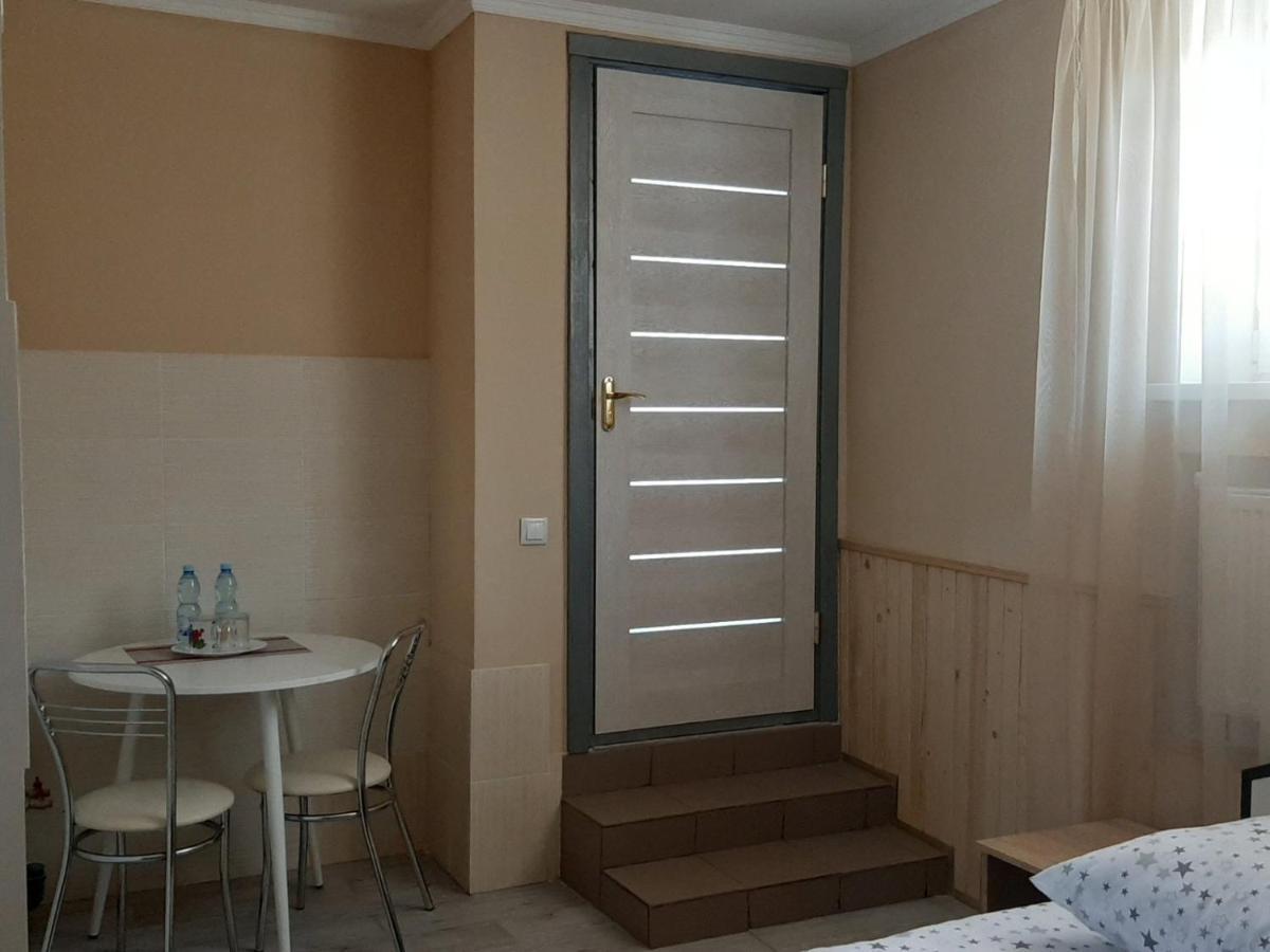 Hotel 7/24 Brovary Exteriér fotografie